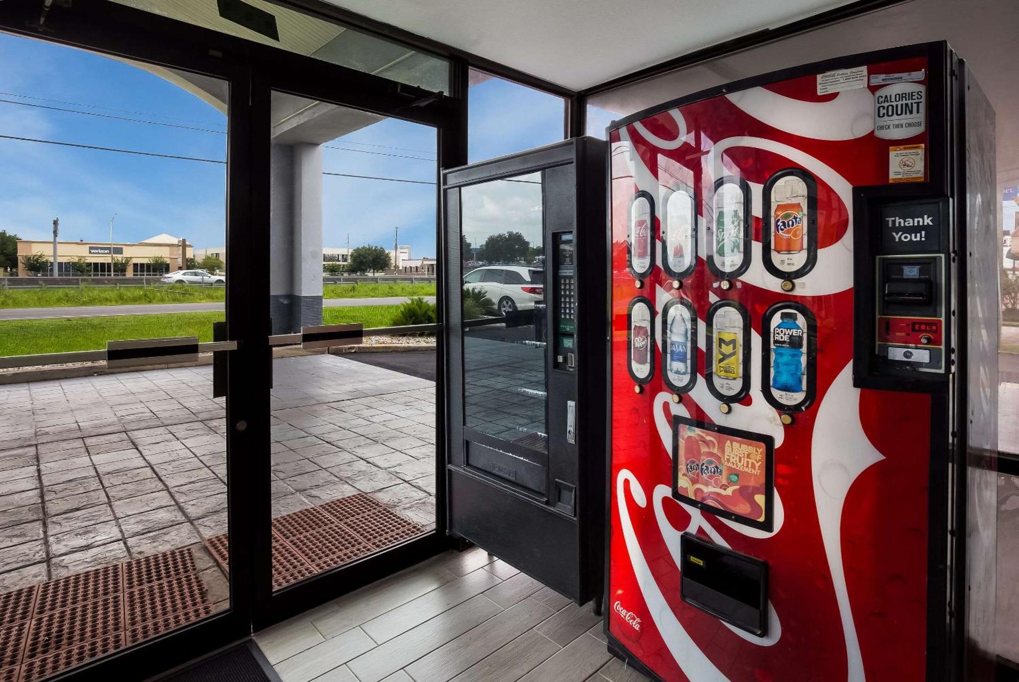 Econo Lodge Мобіл Екстер'єр фото